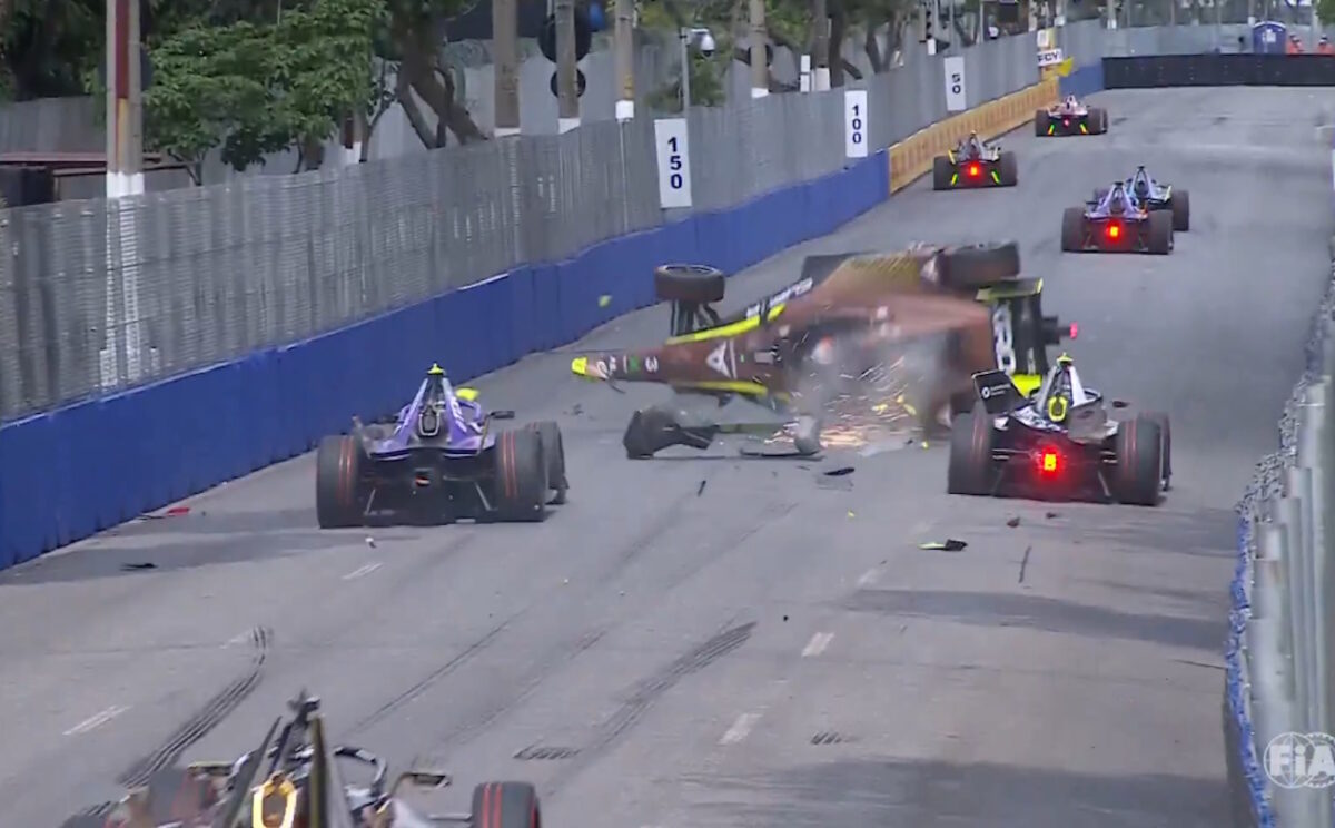 Formula E: Τρομακτικό ατύχημα του Πέπε Μαρτί στο Σάο Πάολο