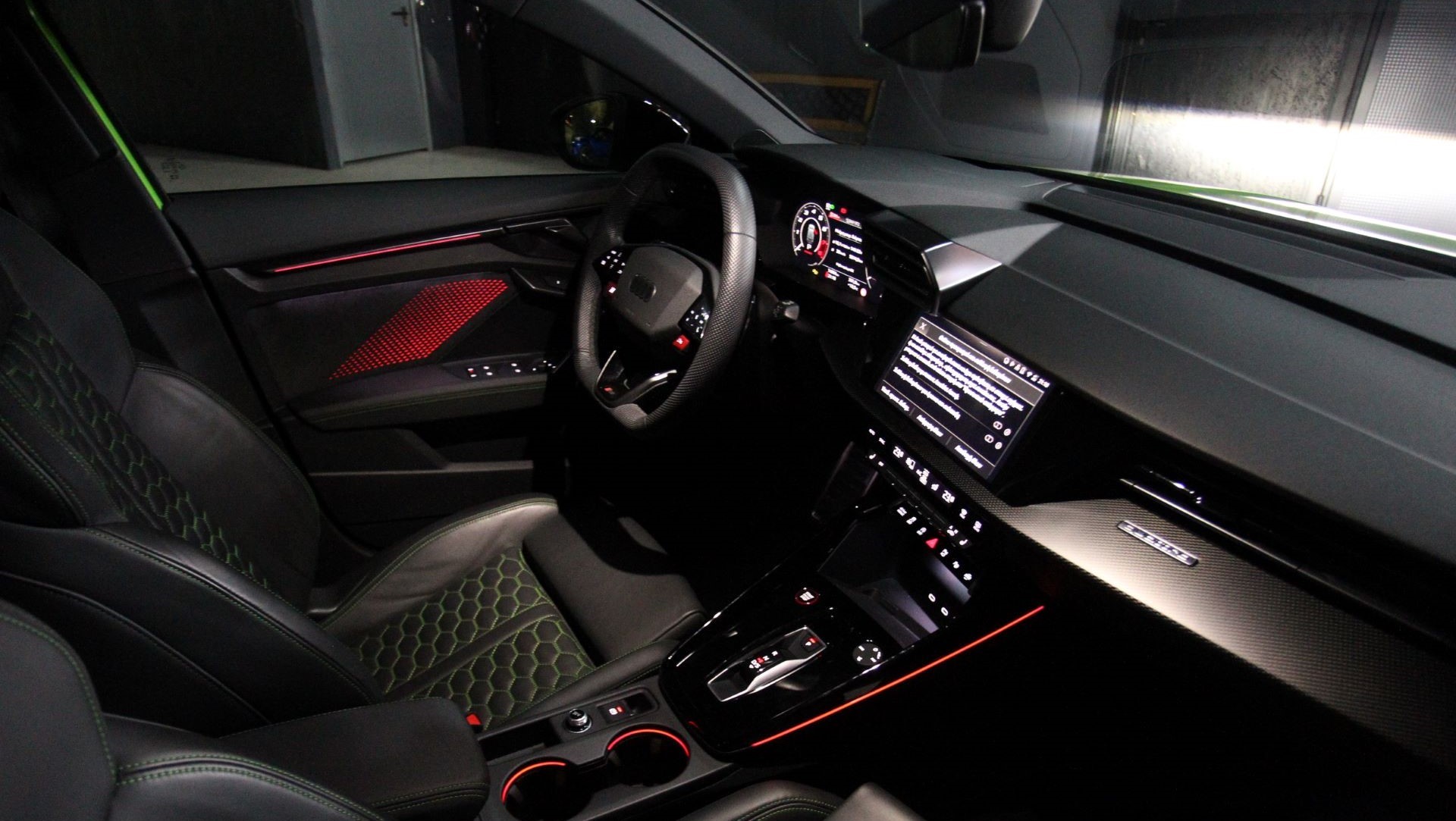 Audi RS3 Sportback 400PS Quattro S Tronic – Δοκιμή: Το πιο διασκεδαστικό και καθημερινό RS3!