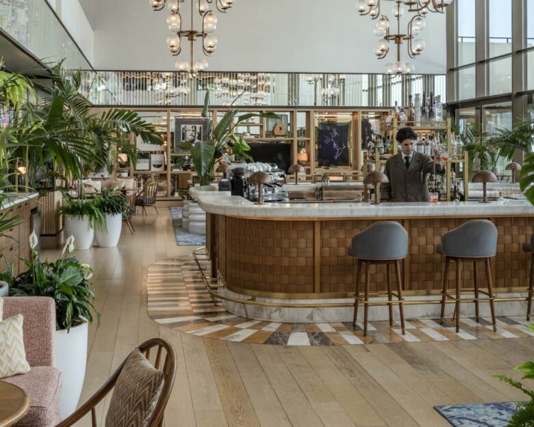 Avra Great Sunday Club: Το πιο γιορτινό cocktail event της χρονιάς στην Αθηναϊκή Ριβιέρα