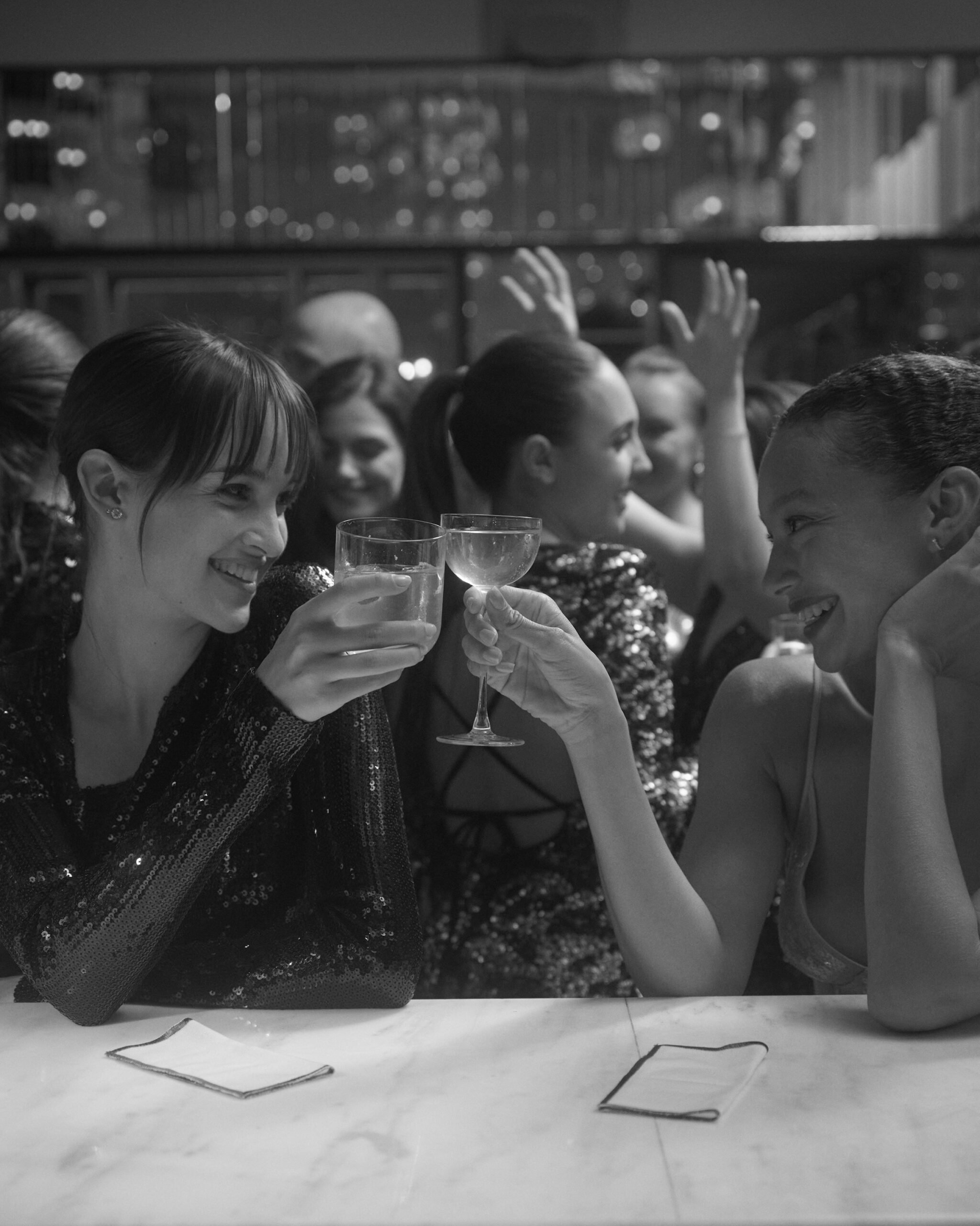 Γιορτινή ατμόσφαιρα, κορυφαία διεθνή ταλέντα και ένας ουσιαστικός σκοπός. Το Avra αποχαιρετά τη χρονιά με το τελευταίο Great Sunday Club για το 2025, στο Four Seasons Astir Palace Hotel Athens.