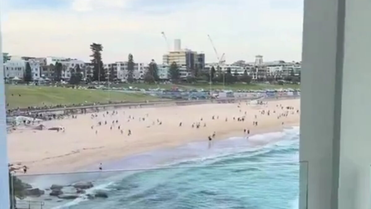 Θαμώνες μπαρ καταγράφουν το μακελειό στο Σίδνεϊ