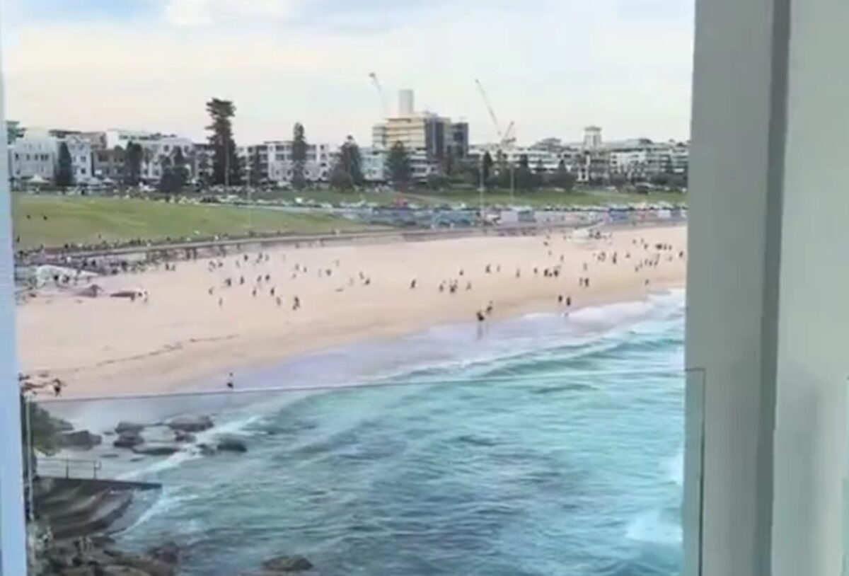 Θαμώνες μπαρ καταγράφουν το μακελειό στο Σίδνεϊ