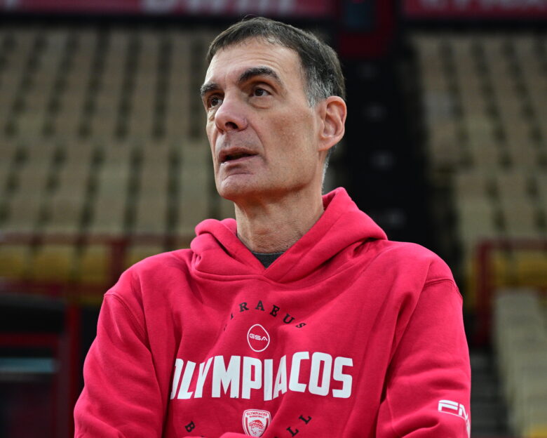 Μπαρτζώκας για το Ολυμπιακός – Βαλένθια: «Δεν θα παίξει ο Μόντε Μόρις, την Τετάρτη θα αξιολογηθεί η φυσική του κατάσταση»