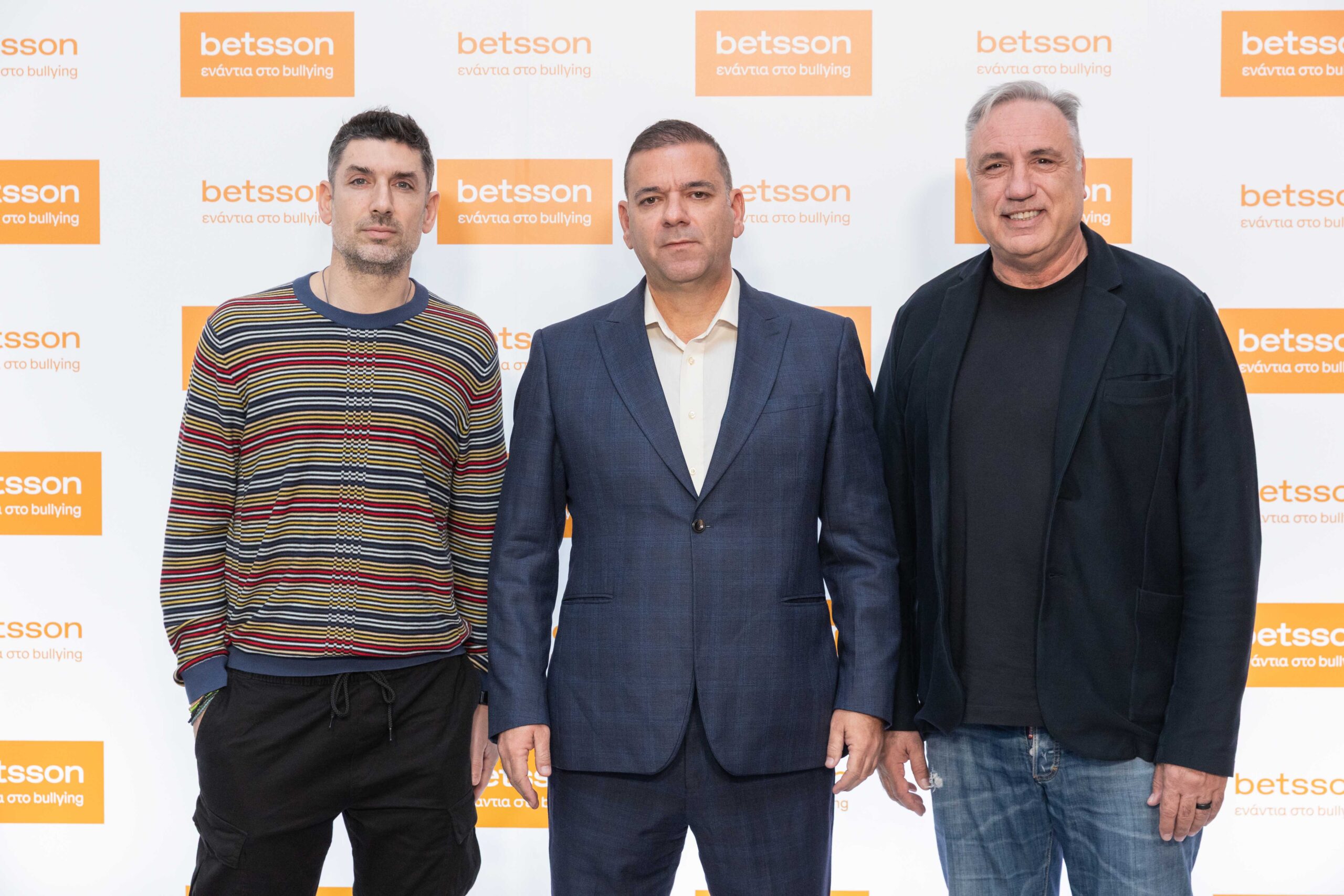 Βασίλης Ξανθόπουλος, Προπονητής Περιστερίου Betsson,  Θάνος Μαρίνος, Διευθύνων Σύμβουλος Betsson Ελλάδας, Πάνος Βασιλάρας, Πρόεδρος ΚΑΕ Περιστερίου Betsson