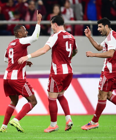 Ο Μπιανκόν πανηγυρίζει με Ελ Κααμπί και Ταρέμι (ΓΙΩΡΓΟΣ ΜΑΤΘΑΙΟΣ