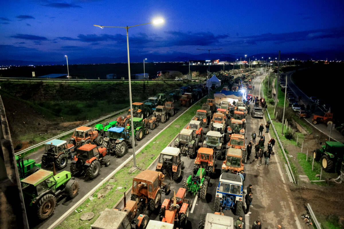Μπλόκο των Αγροτών στη Νίκαια Λάρισας