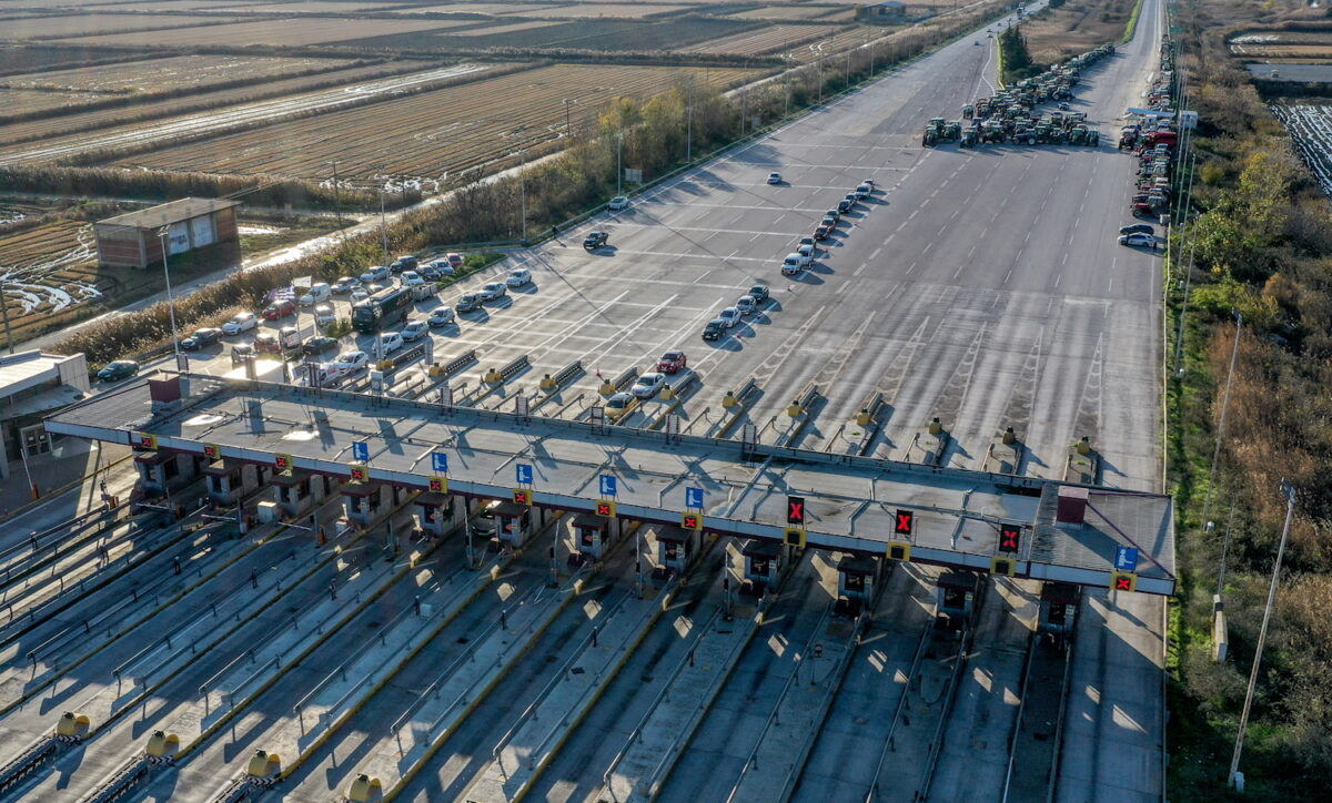 Το μπλόκο των αγροτών στα Μάλγαρα