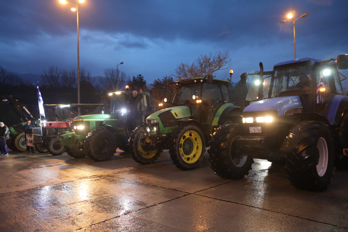 Μπλόκο των αγροτών στο Τελωνείο του Προμαχώνα