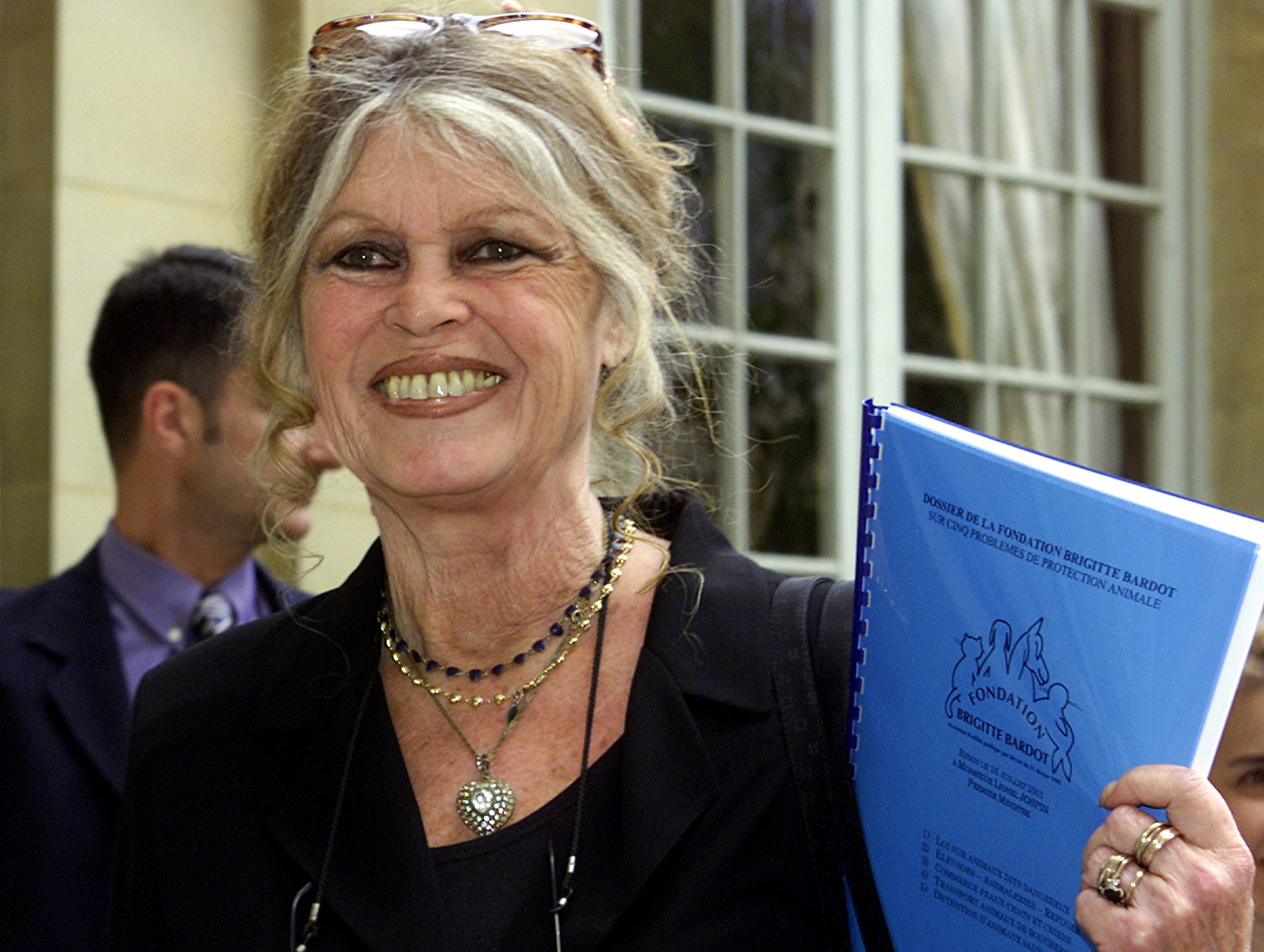 FILE PHOTO: FRENCH FILM STAR TURNED ANIMAL ACTIVIST BARDOT ARRIVES AT FRENCH PRIME MINISTER'S RESIDENCE. Η Μπριζίτ Μπαρντό είχε επιλέξει να μείνει μακριά από τις πλαστικές επεμβάσεις