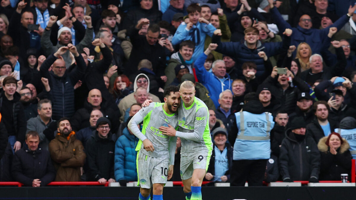 Ο Τσερκί πανηγυρίζει με τον Χάαλαντ