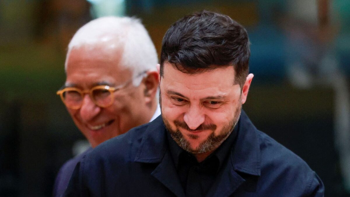 Ο πρόεδρος του Ευρωπαικού Συμβουλίυ Αντόνιο Κόστα και ο Βολοντίμιρ Ζελένσκι