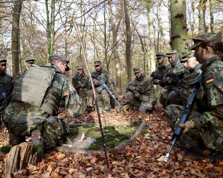 Η Βουλή της Γερμανίας εγκρίνει παραγγελίες στρατιωτικού εξοπλισμού 52 δισ. ευρώ