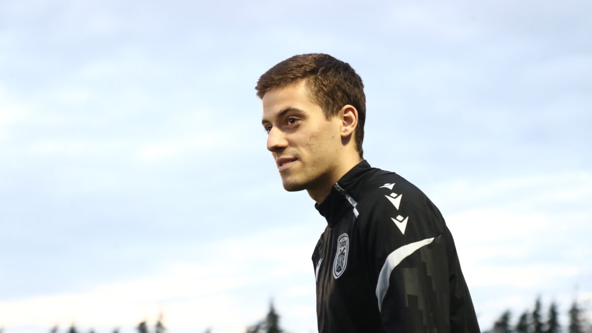 Ο Κωνσταντέλιας σε προπόνηση του ΠΑΟΚ (ΝΑΣΟΣ ΣΙΜΟΠΟΥΛΟΣ