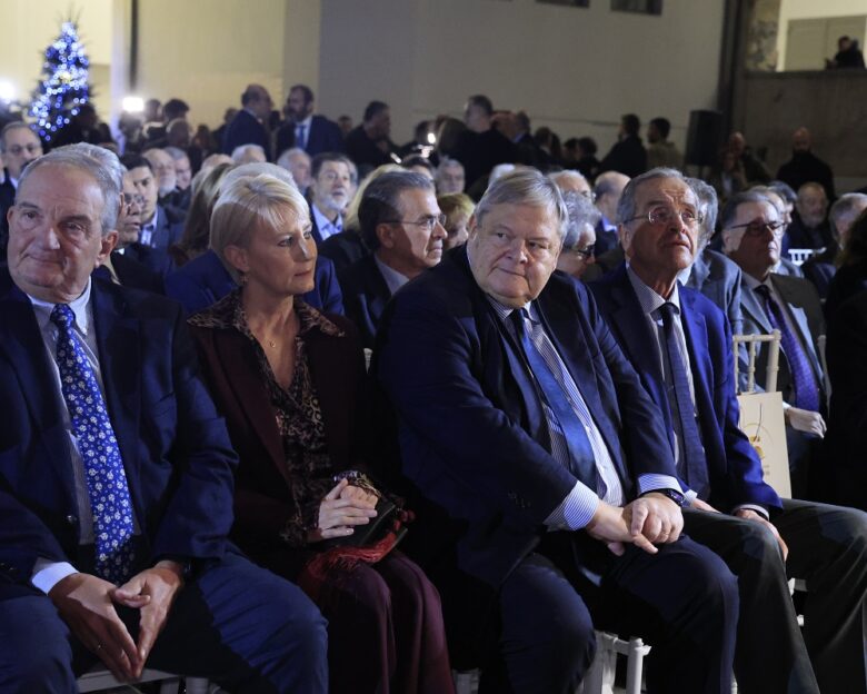 Κώστας Καραμανλής – Ευάγγελος Βενιζέλος: Live η παρέμβασή τους