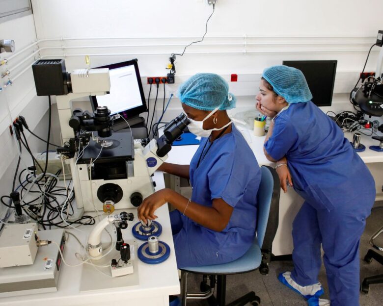 Σπέρμα με καρκινικό γονίδιο: Δότης έγινε πατέρας τουλάχιστον 197 παιδιών στην Ευρώπη, μεταξύ άλλων και στην Ελλάδα – Κάποια πέθαναν