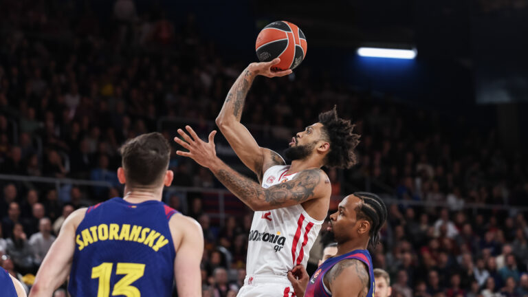 Ο Ντόρσεϊ κόντρα στην Μπαρτσελόνα