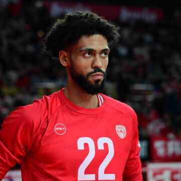 Ο Ντόρσεϊ κόντρα στον Κολοσσό (KLODIAN LATO