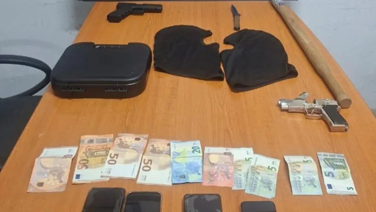 Υπάλληλος σε πρακτορεία τυχερών παιχνιδιών λήστευε με ανήλικους τα καταστήματα που εργαζόταν