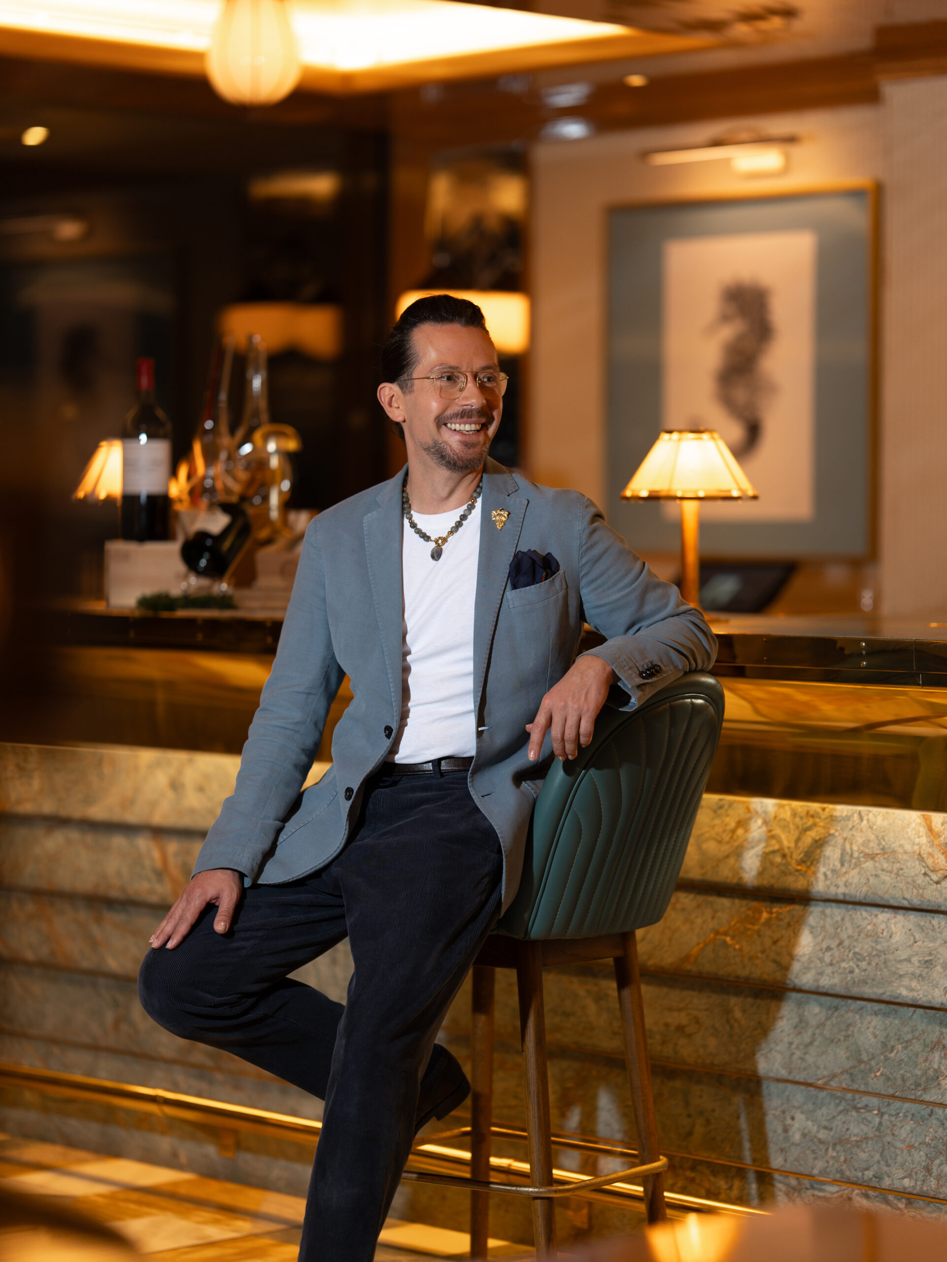 Ο Jan Konetzki, wine director στο Four Seasons Astir Palace Hotel Athens επιλέγει τα κρασιά των γιορτών.