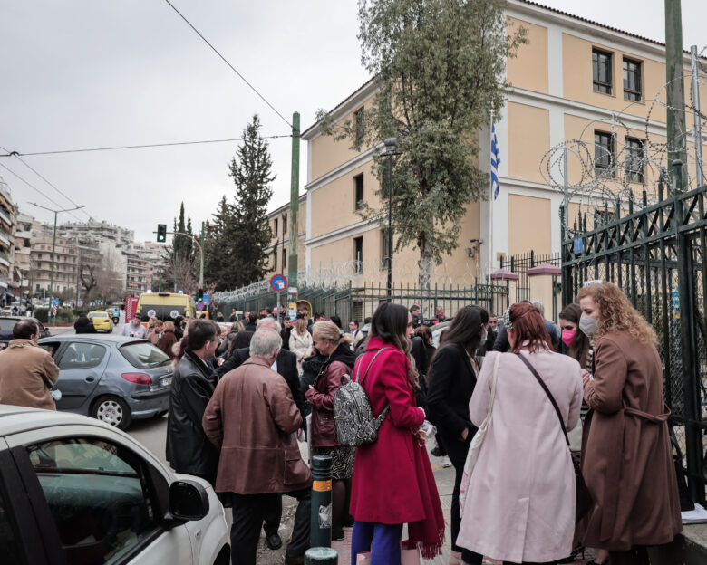 Τηλεφώνημα για βόμβα στην Ευελπίδων