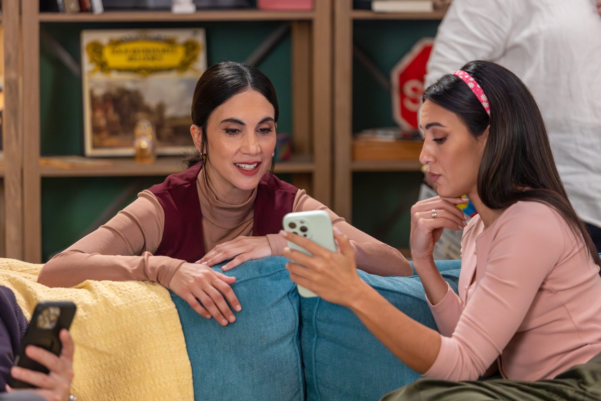 Η σειρά επιστρέφει σύντομα στο MEGA