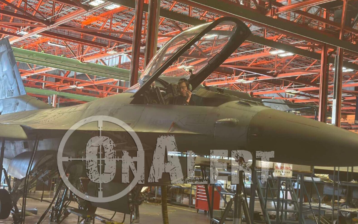 Μαχητικό αεροσκάφος F-16 στις εγκαταστάσεις της ΕΑΒ