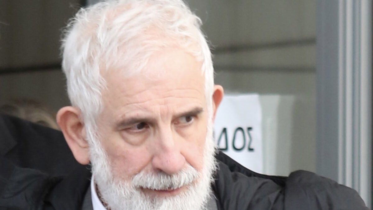 Πέτρος Φιλιππίδης