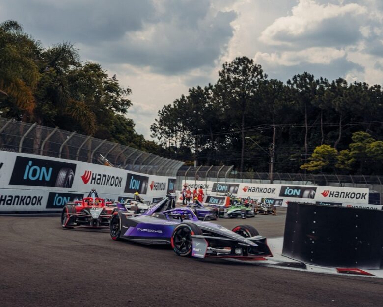 Formula E: Εκπληκτικά στιγμιότυπα από τον πρώτο αγώνα της 12ης σεζόν στο Σάο Πάολο