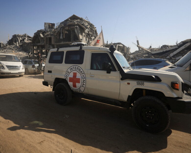 Γάζα: Η αστυνομία του Ισραήλ παρέλαβε λείψανα που φέρεται να ανήκουν σε έναν από τους δύο τελευταίους ομήρους