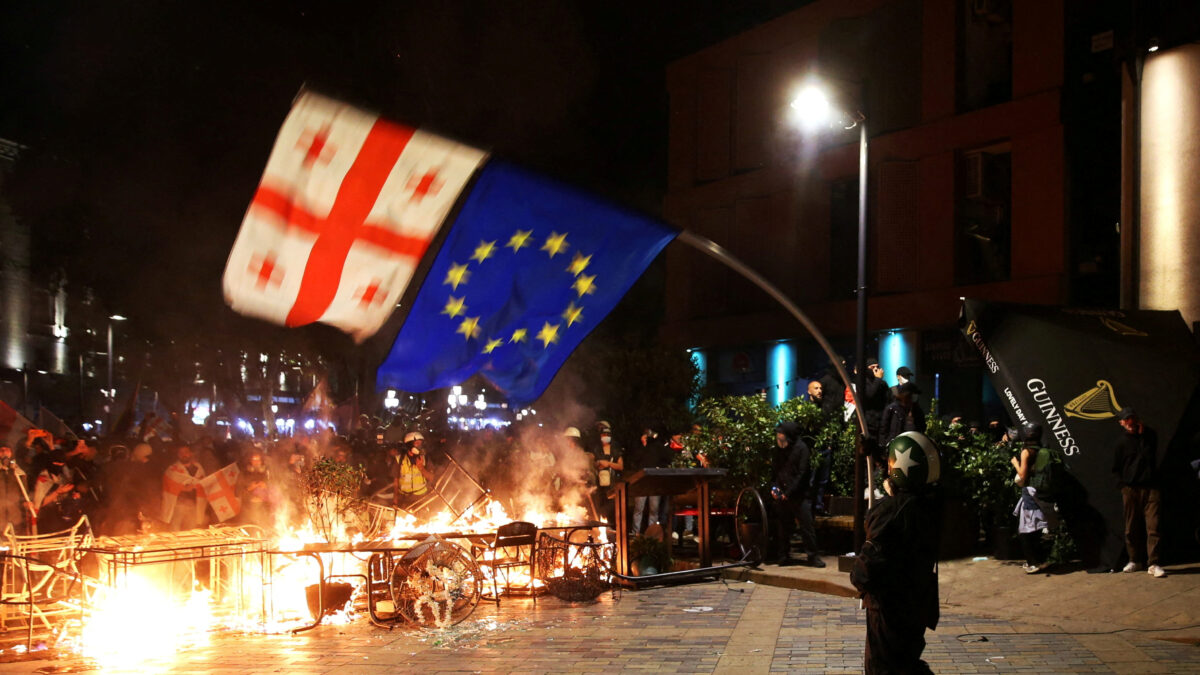 Διαδηλωτές υπέρ της Ευρώπης στην Τιφλίδα