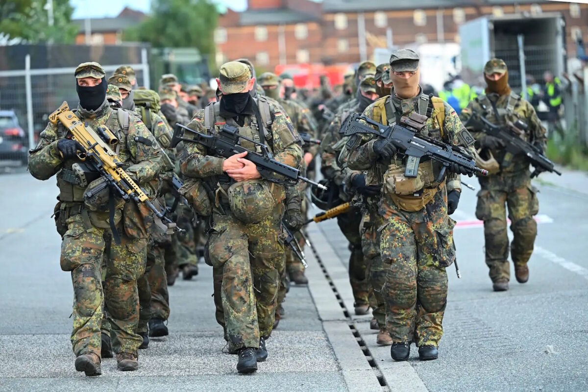 Γερμανοί στρατιώτες σε άσκηση