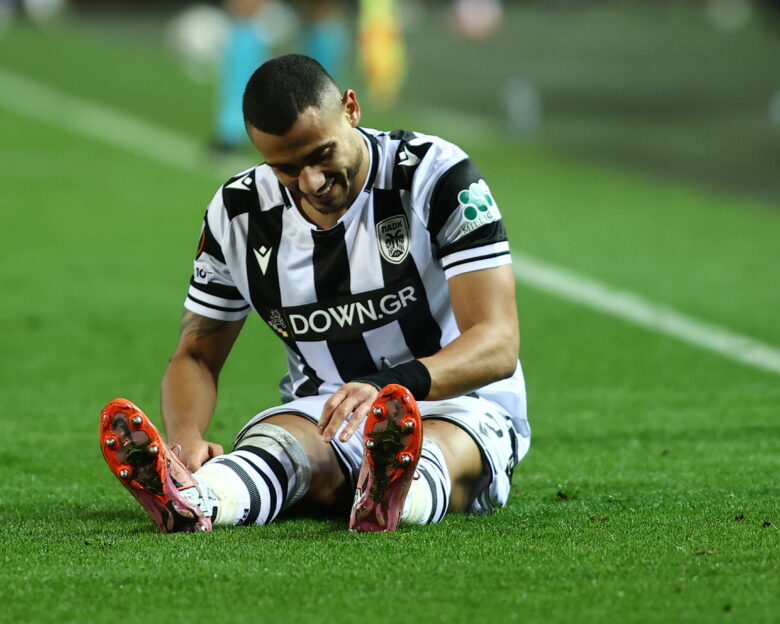 ΠΑΟΚ: Ο Γιώργος Γιακουμάκης υπέστη θλάση στον αριστερό δικέφαλο