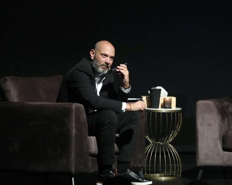 Γιώργος Λάγιος: Η Νεφέλη Μεγκ είχε γενικά πρόβλημα στην εκπομπή της Ελίνας Παπίλα