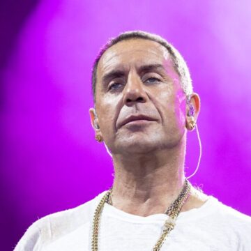 Γιώργος Μαζωνάκης