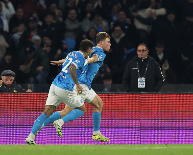 Νάπολι – Γιουβέντους 2-1: Ο Χόιλουντ έστειλε τους «παρτενοπέι» ξανά στην κορυφή της Serie A