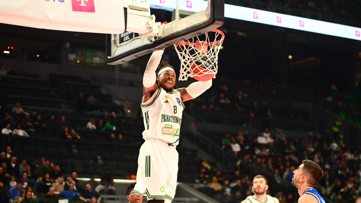 Ο Χολμς κόντρα στον Ηρακλή