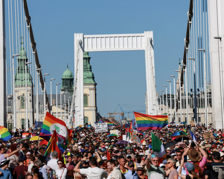 Ουγγαρία: Η αστυνομία στοχοποιεί τον δήμαρχο της Βουδαπέστης μετά την απαγορευμένη Pride