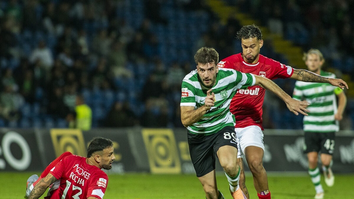 Ο Ιωαννίδης με τη φανέλα της Μπενφίκα