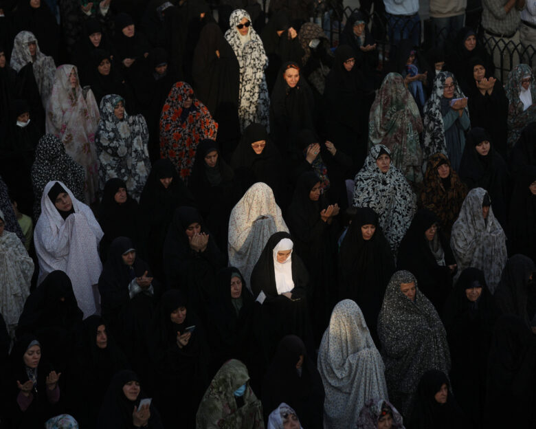 Ιράν: Νεαρή γυναίκα καταδικασμένη σε θάνατο για τη δολοφονία του βίαιου συζύγου της γλιτώνει την εκτέλεση – Είχε εξαναγκαστεί σε γάμο στα 12 της