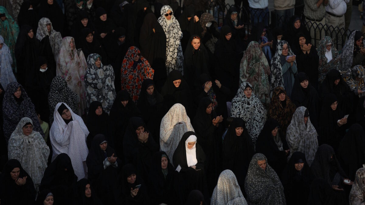 Γυναίκες στο Ιράν προσεύχονται για βροχή