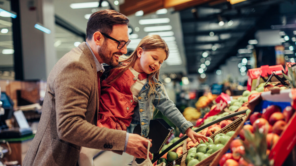 Κοτόπουλο αυγολέμονο με σελινόριζα και νηστίσιμη χορτόπιτα ξεχωρίζουν στο μενού της επόμενης εβδομάδας
