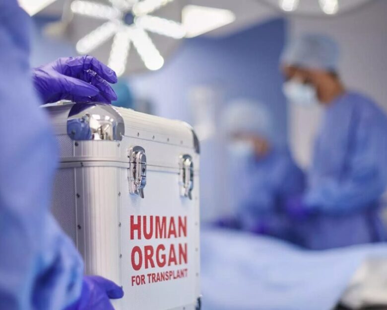 Ιστορική διπλή μεταμόσχευση για 11χρονη στο Κολοράντο: Ξεκινά από την αρχή με καινούρια καρδιά και ήπαρ