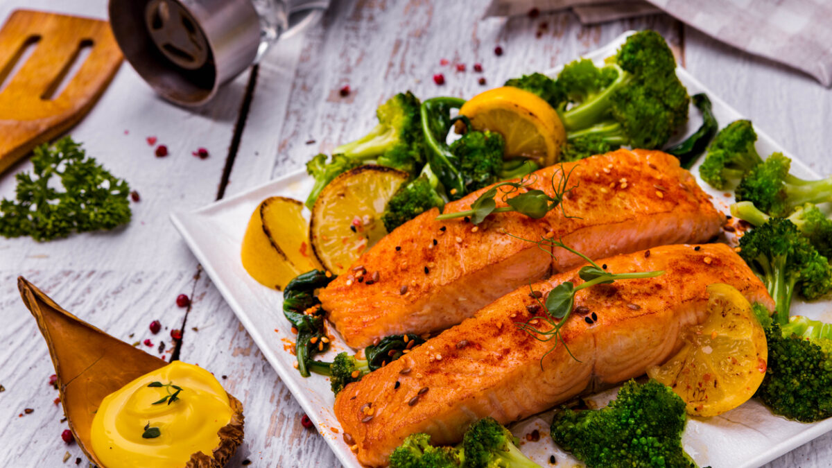 Πικάντικα φιλέτα σολομού