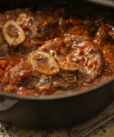 Οσομπούκο με μαυροδάφνη