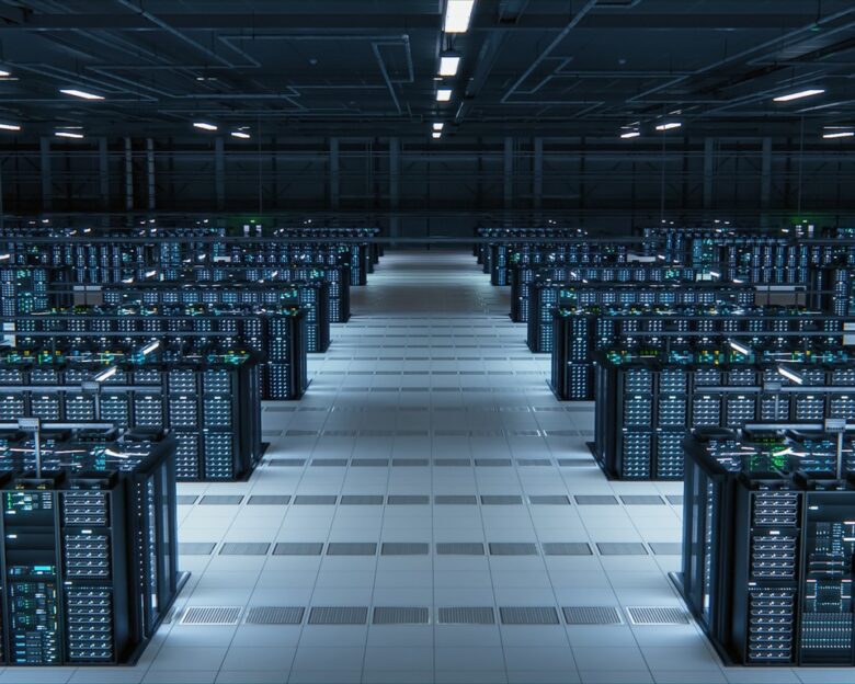 Ξεκίνησαν οι προσφυγές (και) για τα data center