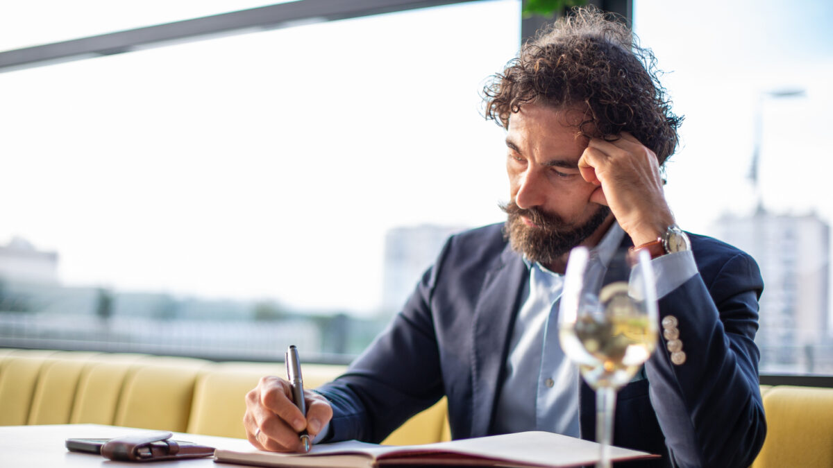 Από τα αστέρια και τα κλειδιά στο κρασί: πώς ο Οδηγός Michelin αλλάζει τους κανόνες του παιχνιδιού