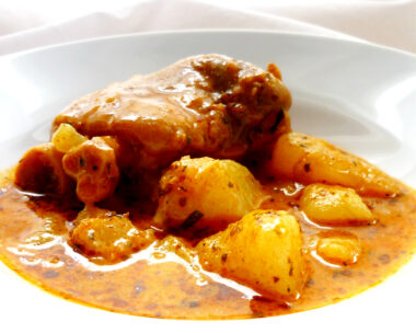 Pork leg stew with potato