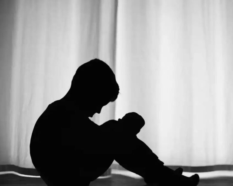 Ηράκλειο: Επανειλημμένες καταγγελίες για την κακοποίηση των 8 παιδιών που ζούσαν στο σπίτι κολαστήριο