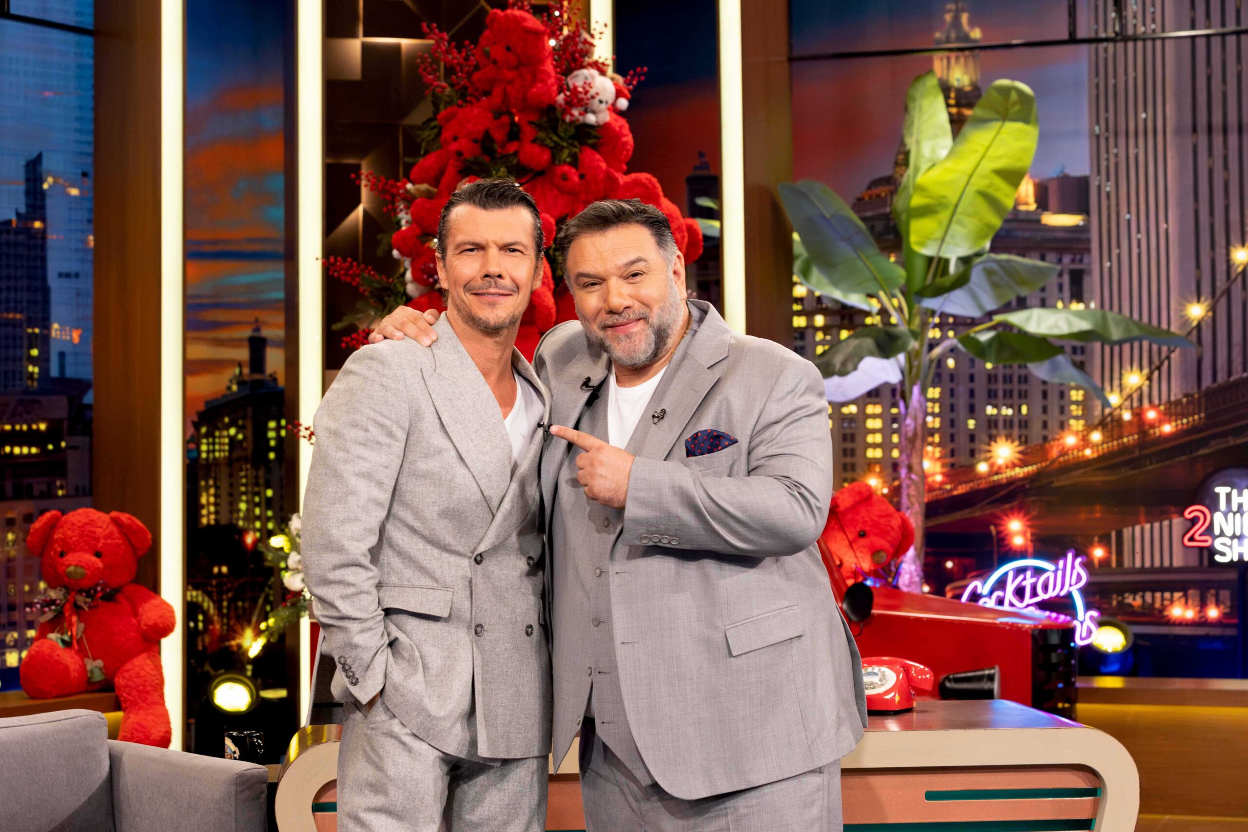 Ιωάννης Παπαζήσης / Γρηγόρης Αρναούτογλου