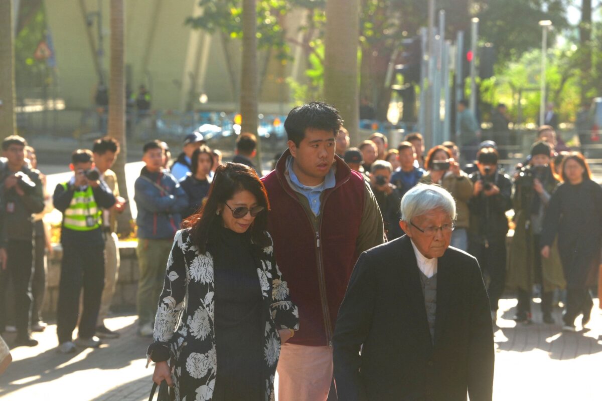 Η γυναίκα και ο γιος του Τζίμι Λάι